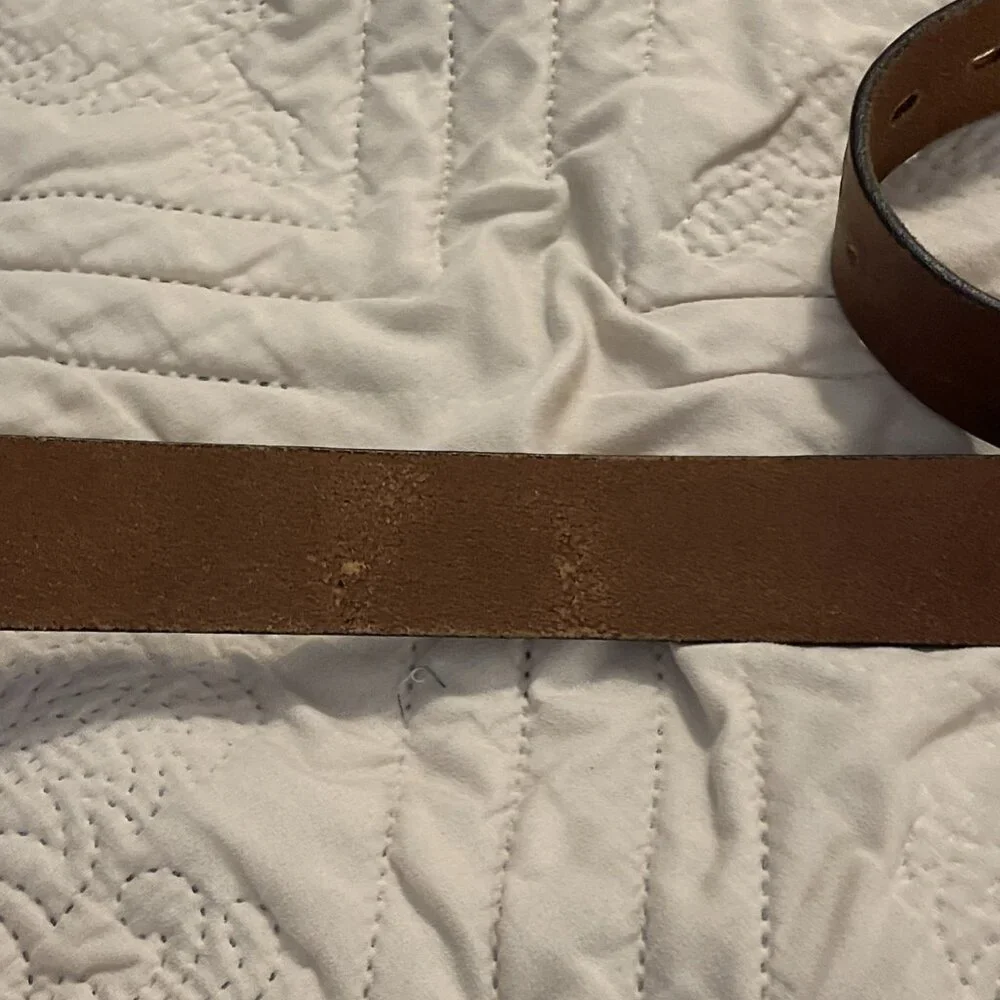 Vintage Distressed Brown Leather Belt Silver tone Non-magnetic‎ Buckle 42x1.5”